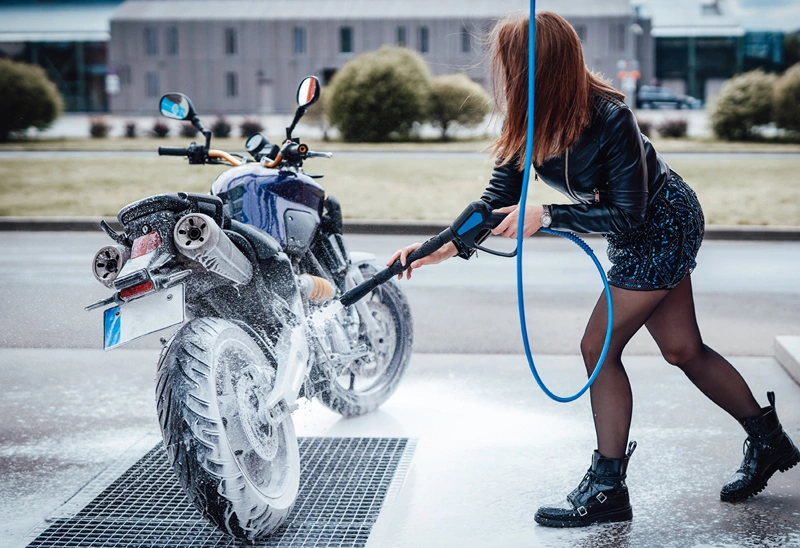 Elektrikli Motosiklet Nasıl Yıkanır?