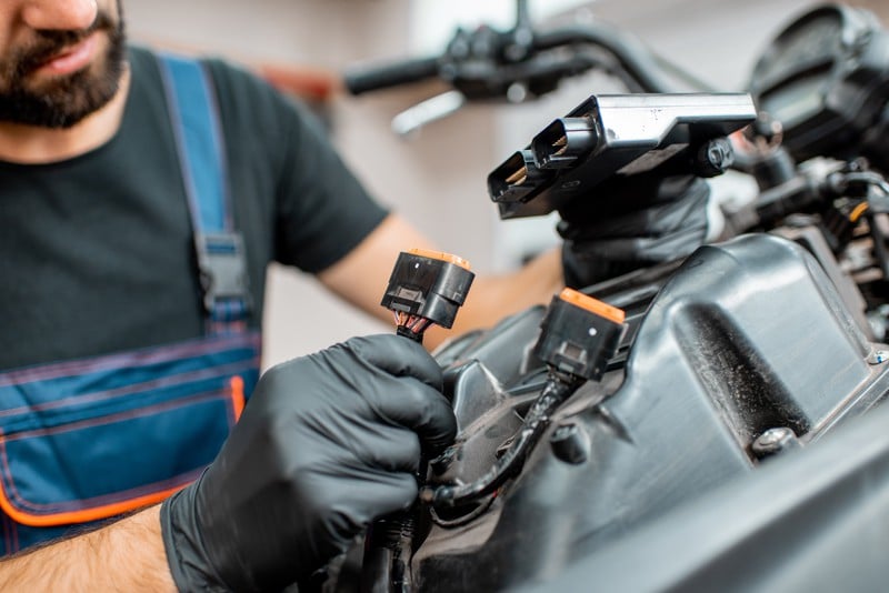 Elektrikli Motosiklet Akü Bağlantısı