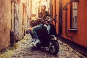 Şehir İçinde Motosiklet: Şehir Hayatını Hızlandırmanın 5 Yolu